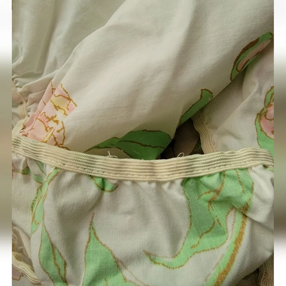 J.P. Stevens & co. Floral Bedding 2 Piece Fitted Flat Twin Size Sheet Set Vtg